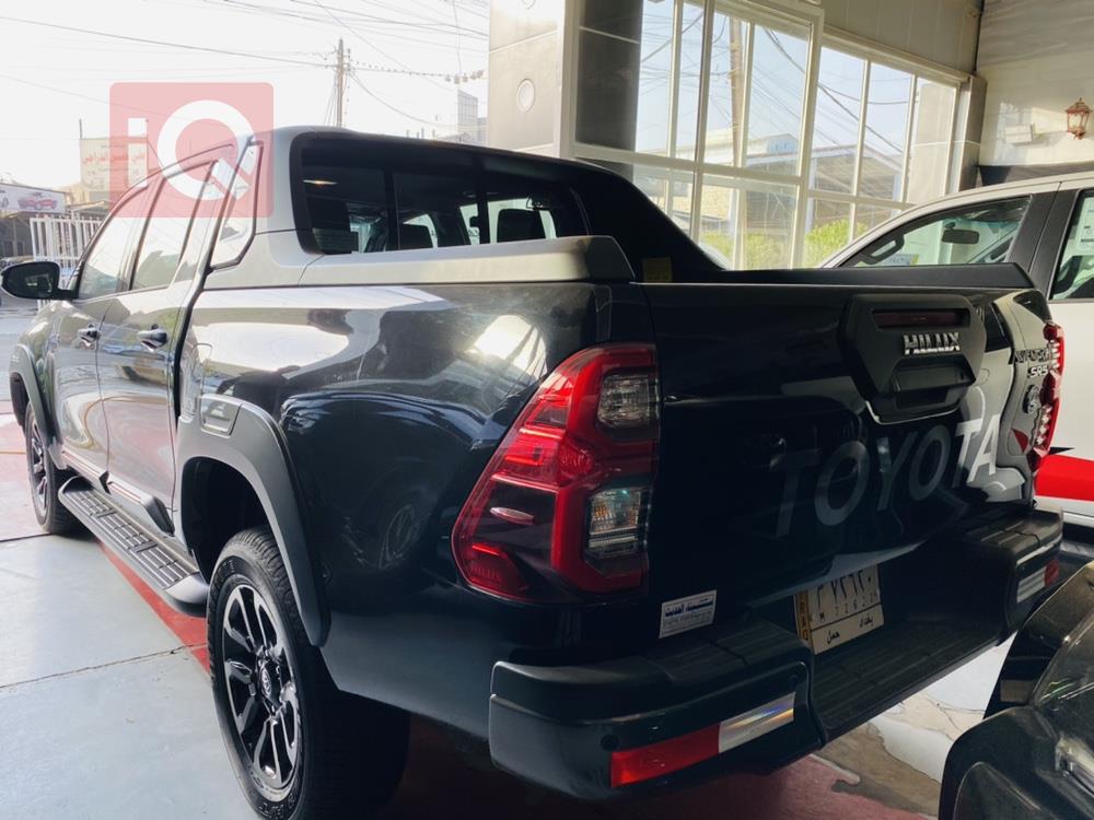 تۆیۆتا هایلۆکس